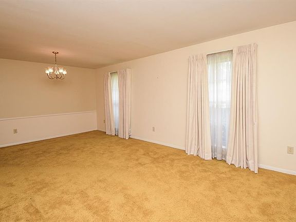 5th image of 2206 Haverhill Dr