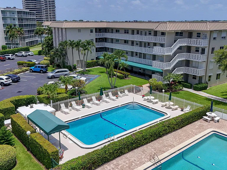 52 Yacht Club Dr #305 — Photo 7