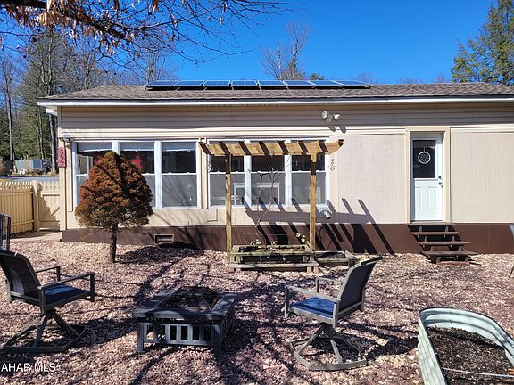 2nd image of 302 Fox Ridge Rd