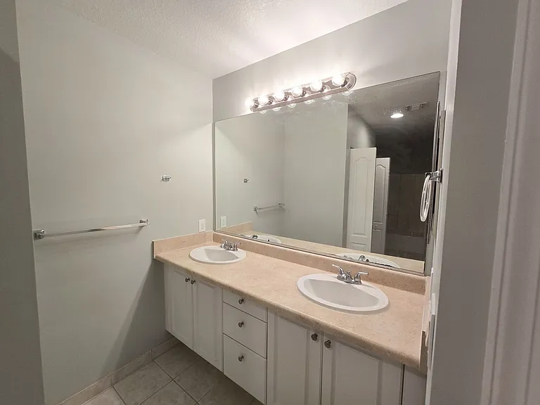 5035 Fairways Cir #C207 — Photo 15
