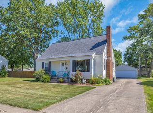 418 Louisiana Ave, Elyria, OH 44035