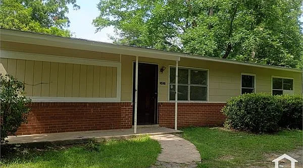2457 Brevard Dr — Photo 17