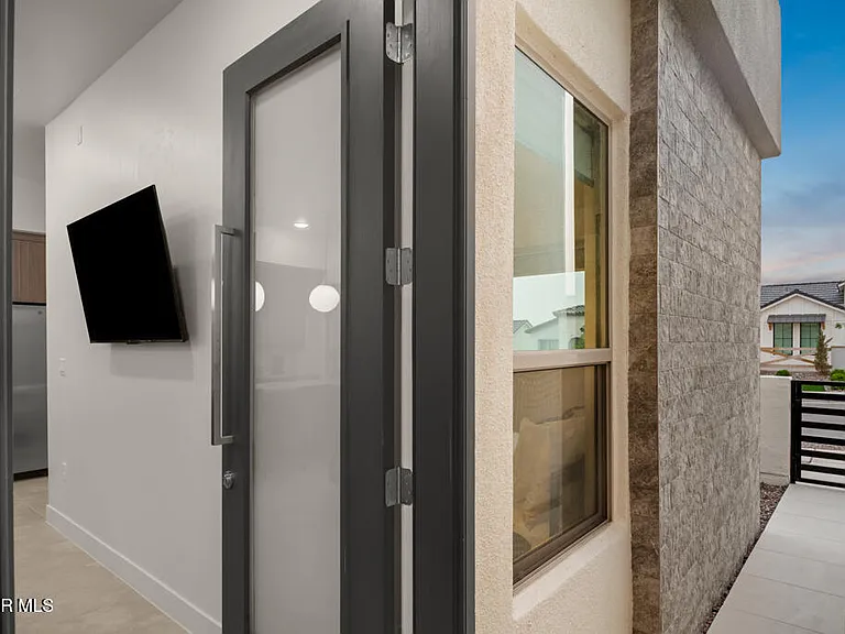 828 Acton St #2 — Photo 3