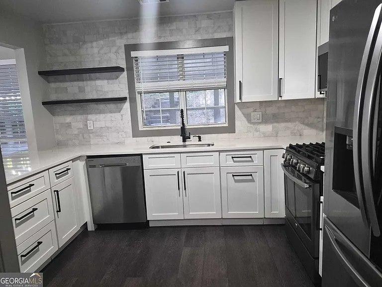 1020 Hampton Hill Ct — Photo 13