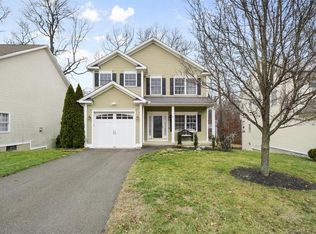 71 Chapin Ave, Waterbury, CT 06708