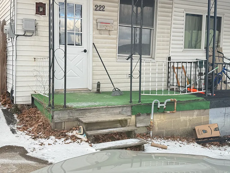 222 S Walnut St #1 — Photo 1