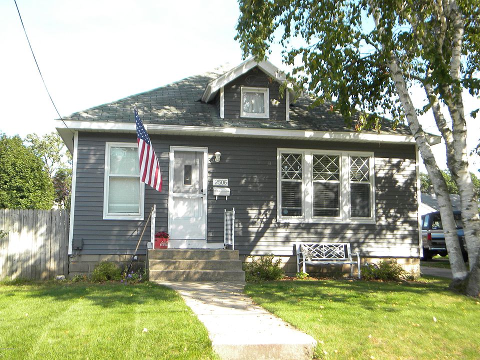 1st image of 2506 Wyoming Ave SW