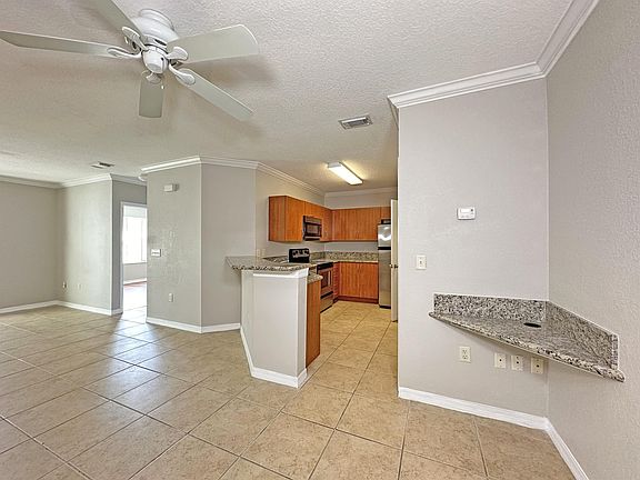 5th image of 140 SW Peacock Blvd APT 204-21-204