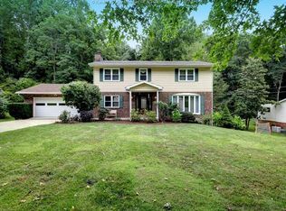 1417 Alexandria Pl, Charleston, WV 25314