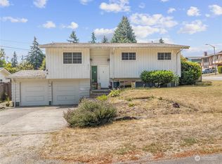 2357 SW 338th St, Federal Way, WA 98023