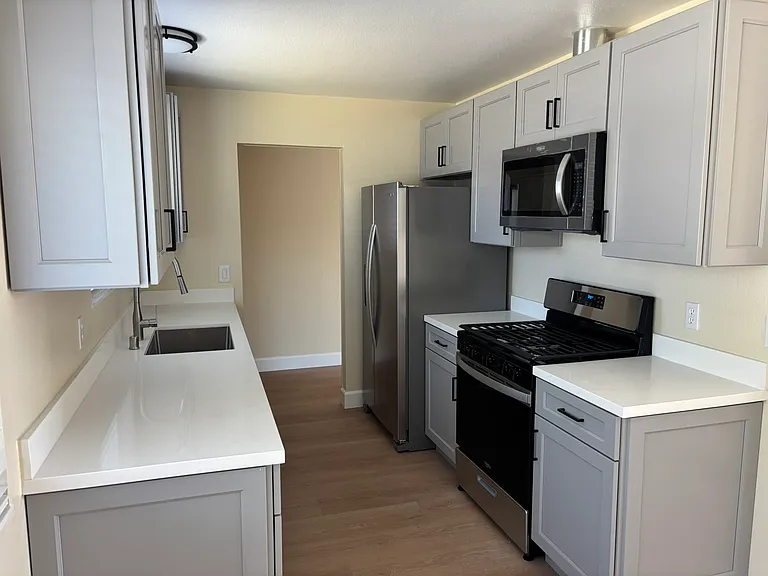 1132 Santa Barbara Way — Photo 9