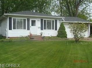 906 E 347th St, Eastlake, OH 44095