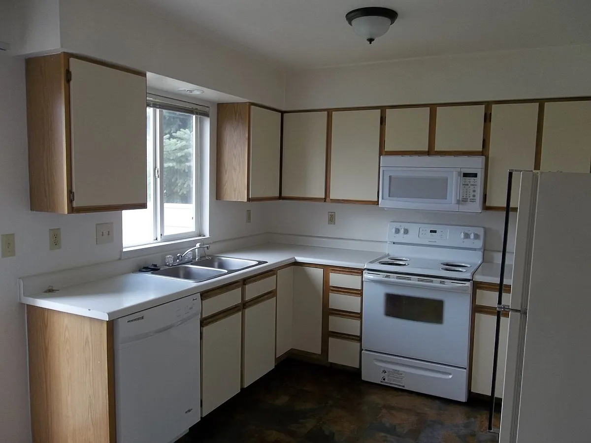 Building Photo - 133 W 47th Pl