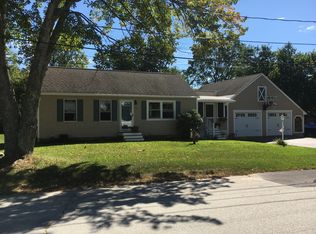 53 School St, Hudson, NH 03051