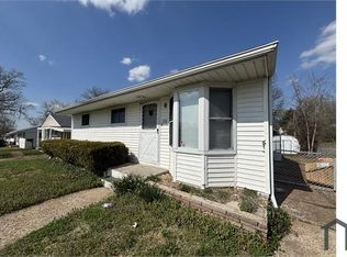 153 Grampian Rd, Saint Louis, MO 63137