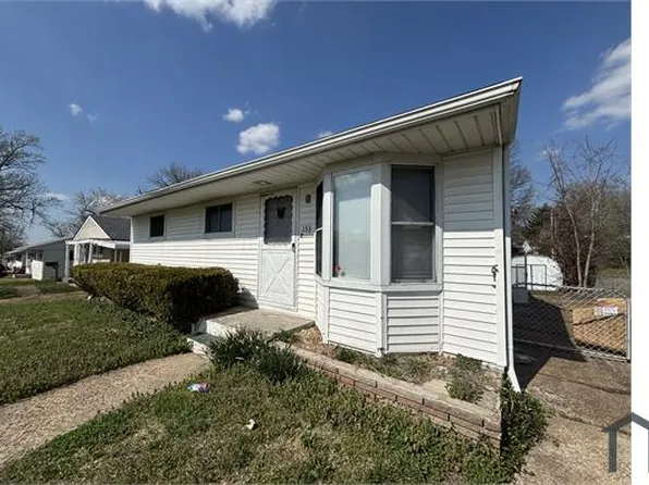153 Grampian Rd, Saint Louis, MO 63137