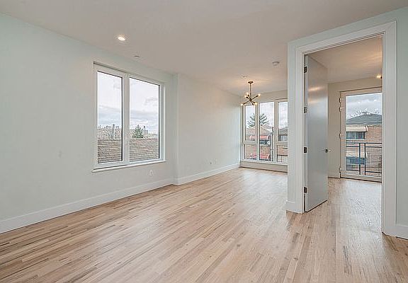 3rd image of 3013 Barker Ave APT 3B
