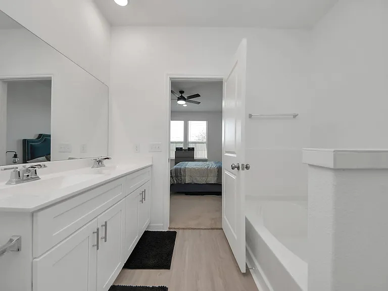 3113 Freiberger Ln — Photo 27
