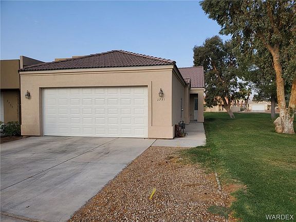 5th image of 2751 Country Club Dr