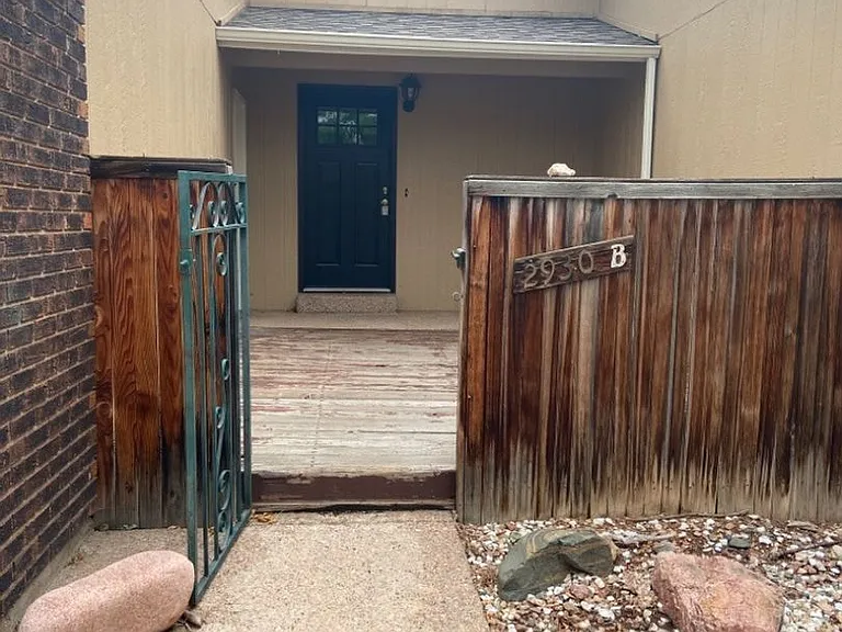2930 Rams Ln #B — Photo 1
