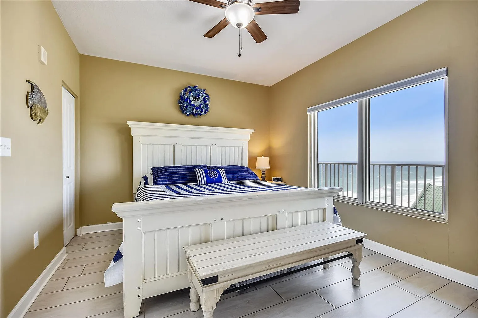 2 bed, 3.0 bath, 1280 sqft, $3,299 — Photo 3