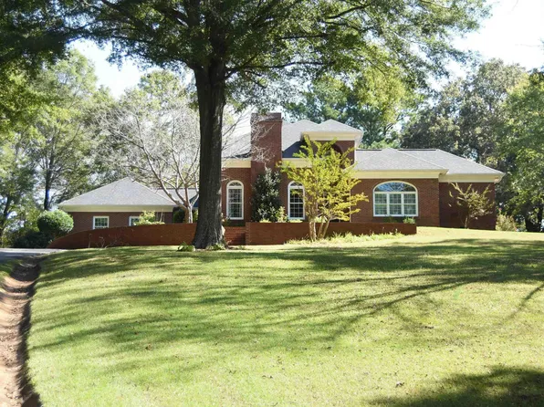 810 Dearmanville Dr N, Anniston, AL 36207