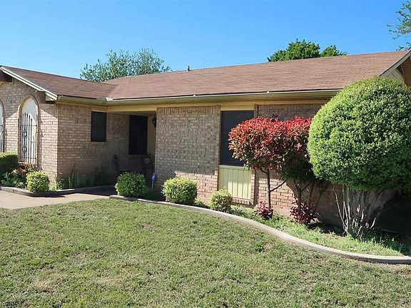 2nd image of 2216 Selma Dr