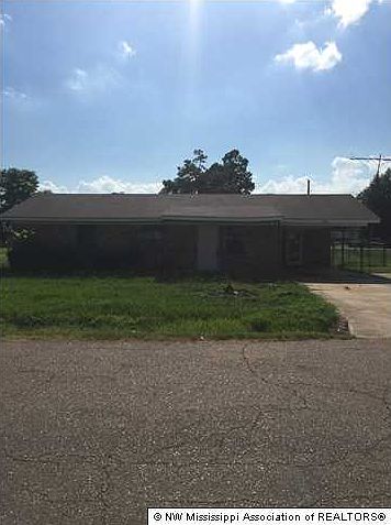 1st image of 1039 Cypress Dr