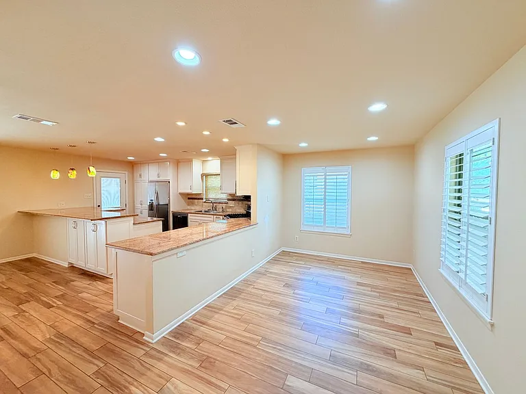 5014 Evans Ave — Photo 9