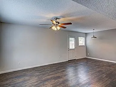 1906 Hearthstone Dr #4 — Photo 10