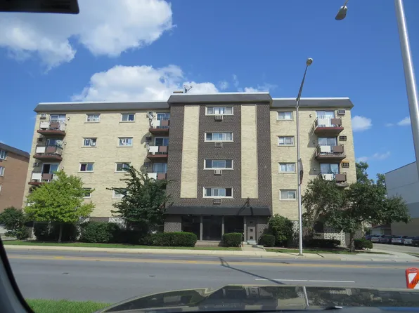1247 S Harlem Ave APT 401, Berwyn, IL 60402