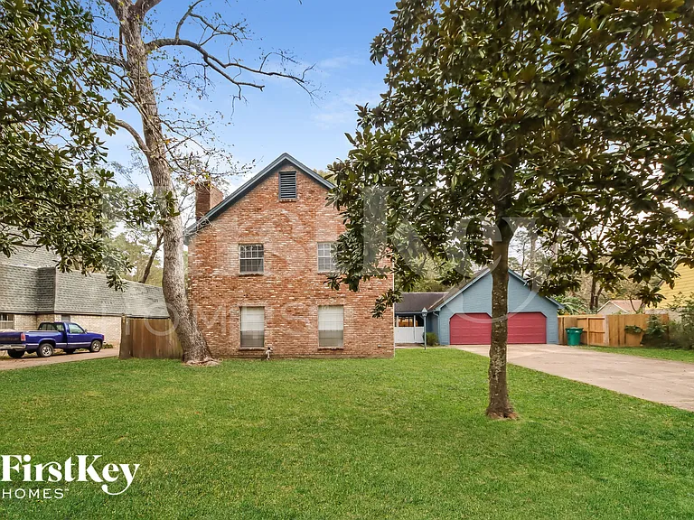 461 Stephen F Austin Dr — Photo 2