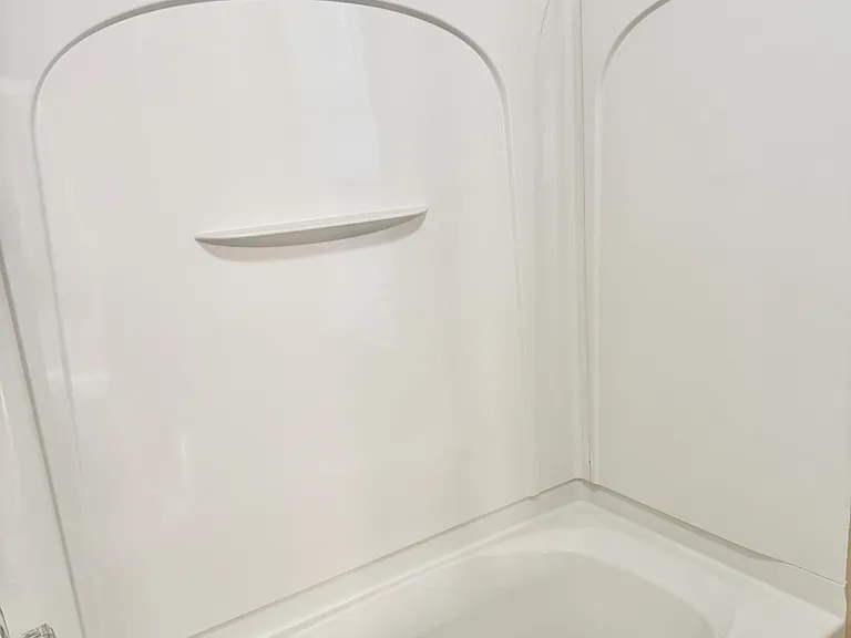 146 N Timber Dr — Photo 23