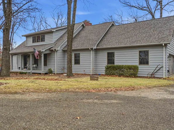 777 Partridge Point Rd, Metamora, IL 61548