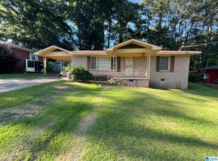 1621 Arrowhead Dr, Gadsden, AL 35903