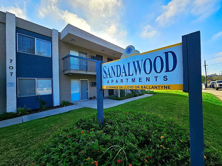Sandalwood Apartments — Photo 30