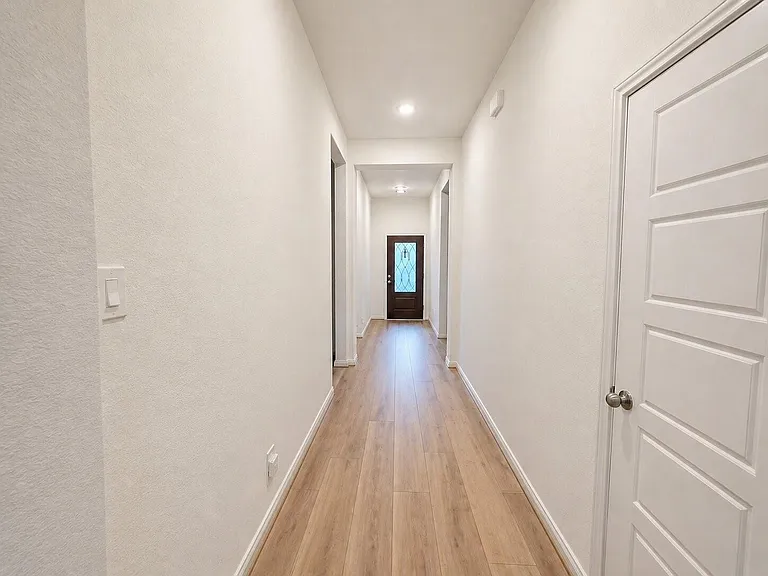 31630 Zoe Point Dr — Photo 3