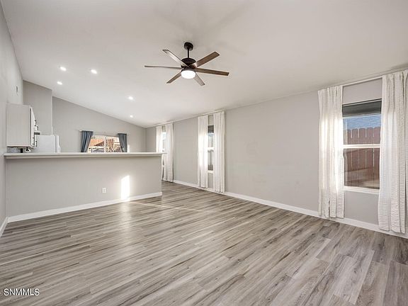5th image of 4700 Arabela Dr