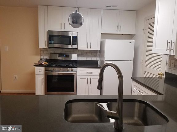 2nd image of 13748 Palmetto Cir #13748