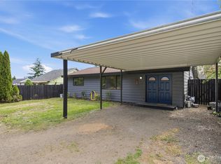 1126 Poindexter Ave, Bremerton, WA 98312