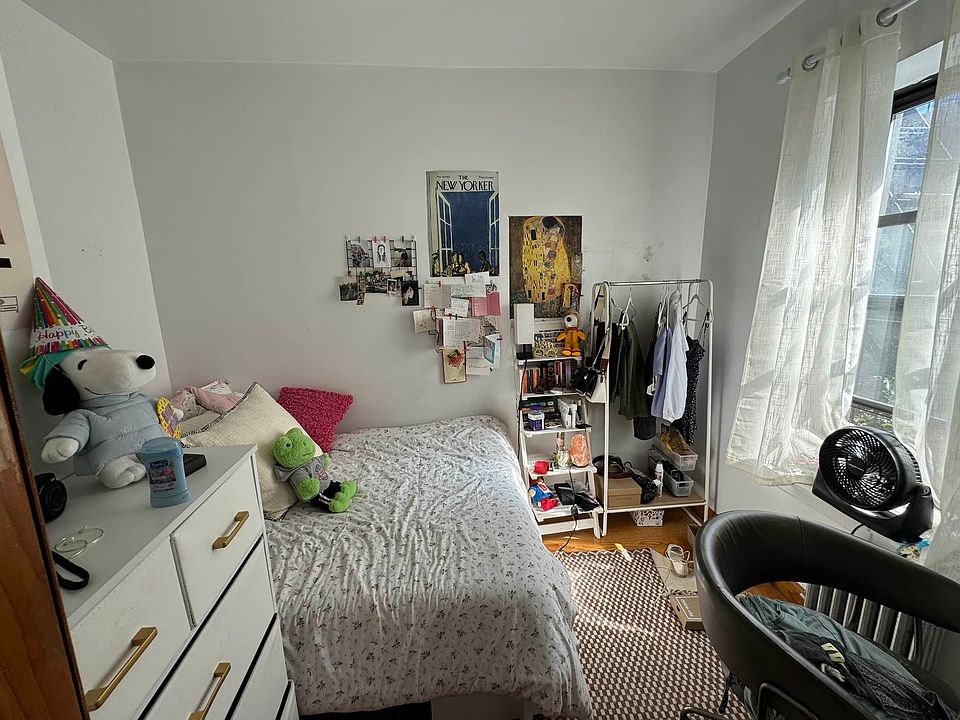 1st image of 530 E 13th St APT 26