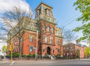 1 Broad St APT 4, Salem, MA 01970