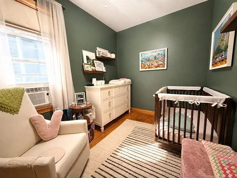 727 E 3rd St #1 — Photo 17