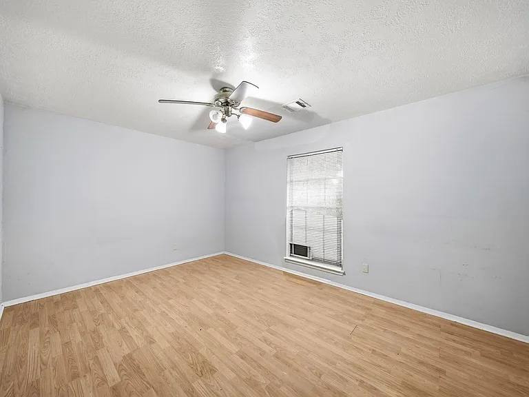 3324 Kathryn Cir — Photo 11