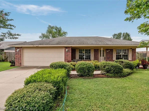 105 Commanche Loop, Roland, OK 74954