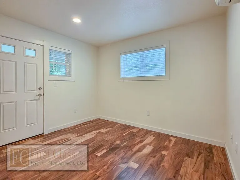 7618 SW Mayo St #B — Photo 10