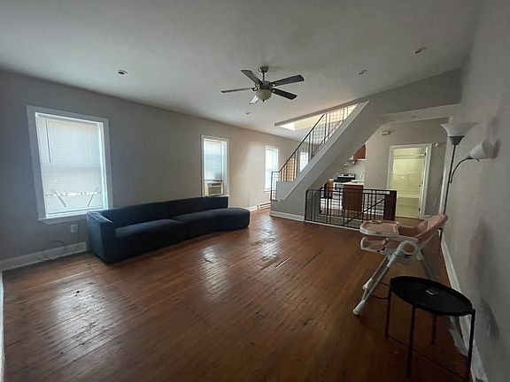 5th image of 2429 Frankford Ave APT 4