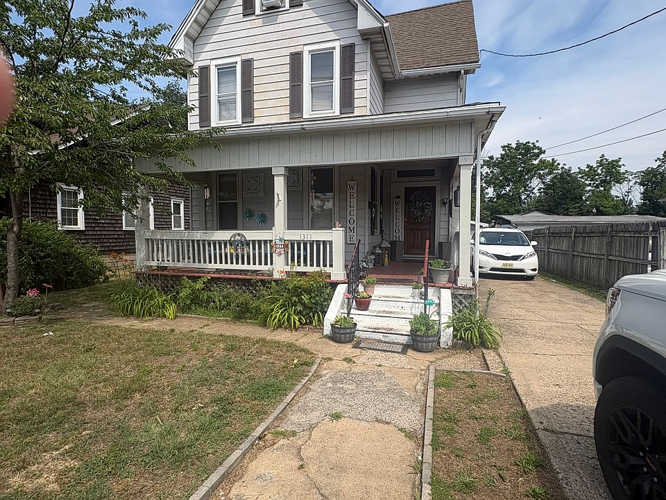 1st image of 1311 Broad St