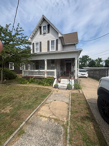 1311 Broad St Photo 1