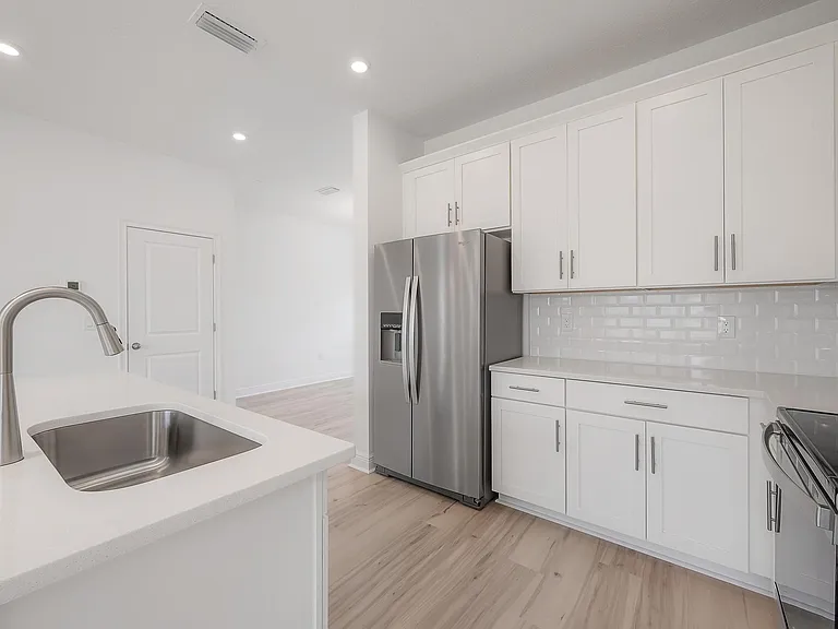 2703 W Fig St #1 — Photo 11